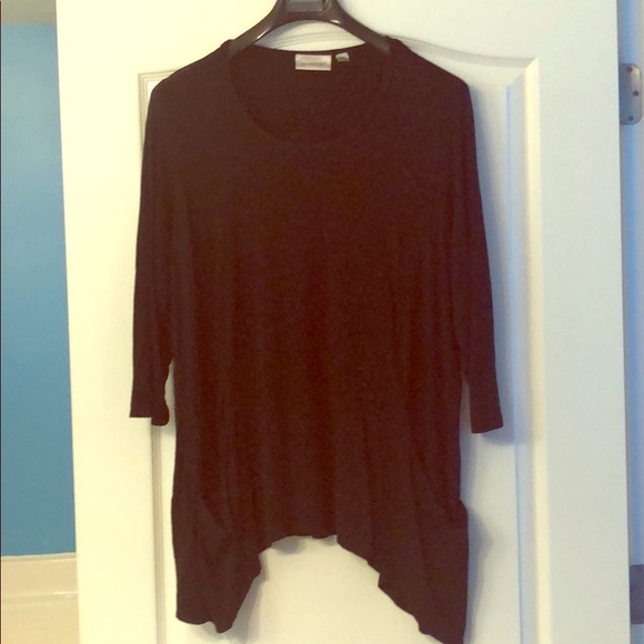 Avenue Tops - Cute black tunic top. Avenue brand. Size 18/20